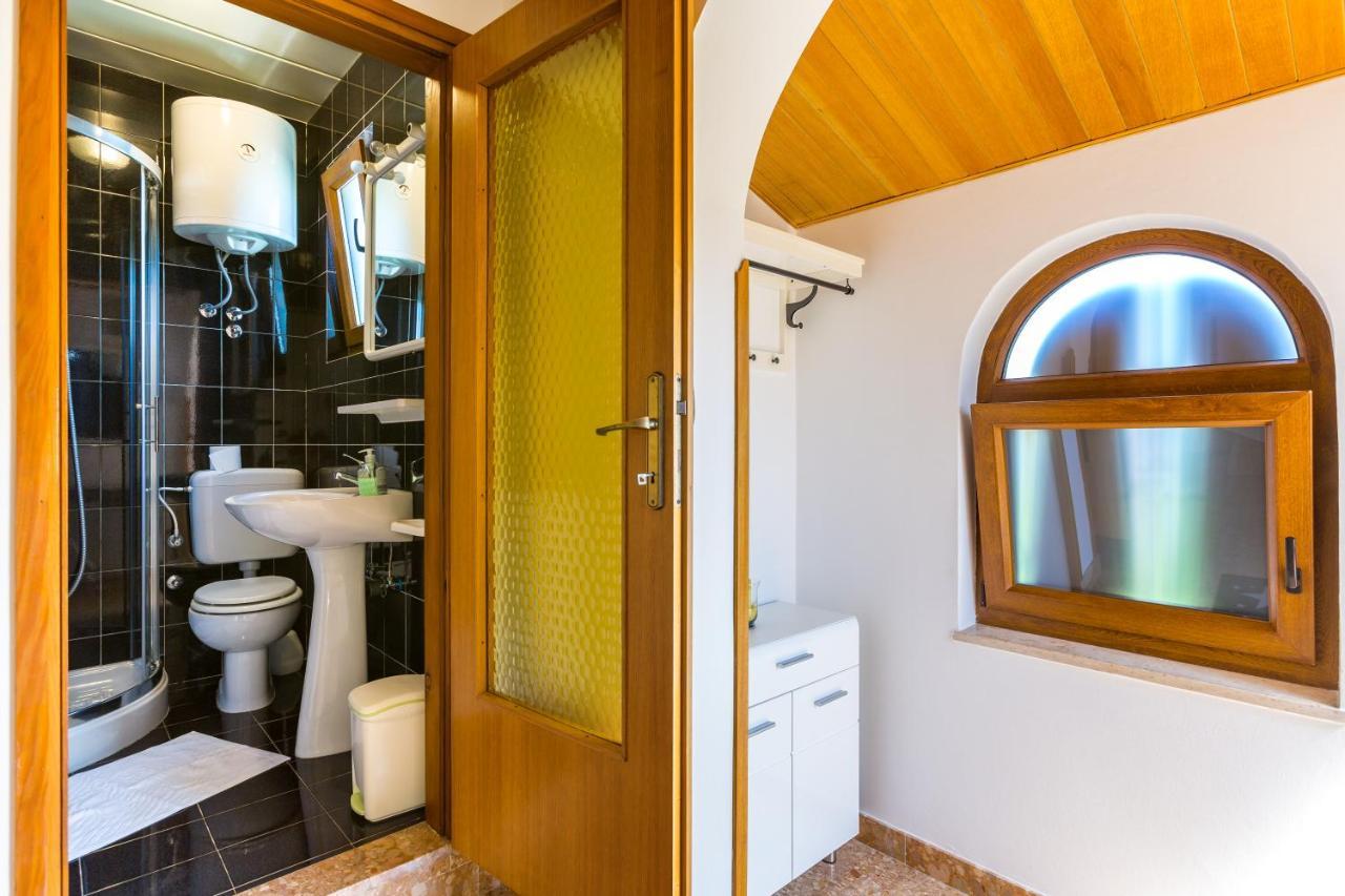 Lily Apartment Medulin Exterior foto